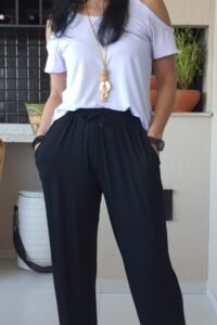 calça pantalona versátil plus size
